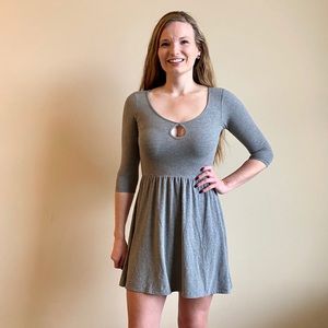 Forever 21 gray quarter-sleeve keyhole dress